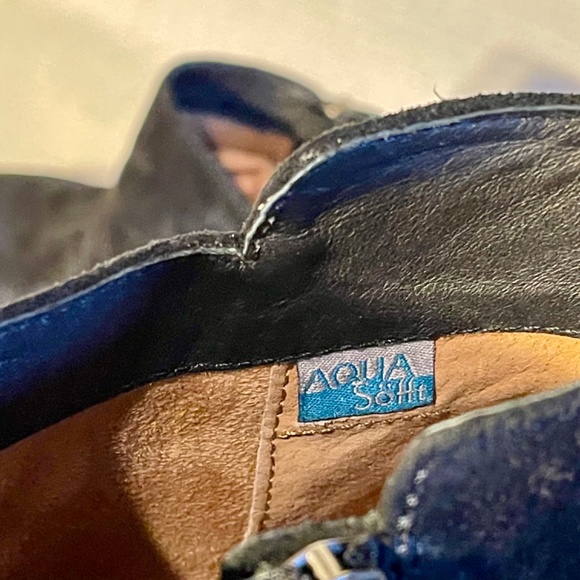 Black suede mini booties - Picture 3 of 8